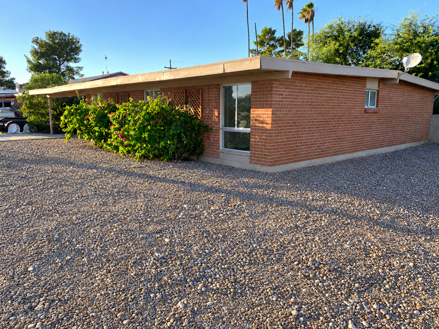 8209 E Balfour Dr, Tucson