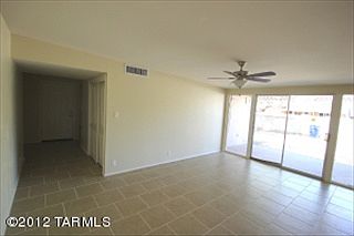 8209 E Balfour Dr prior listing photo 5