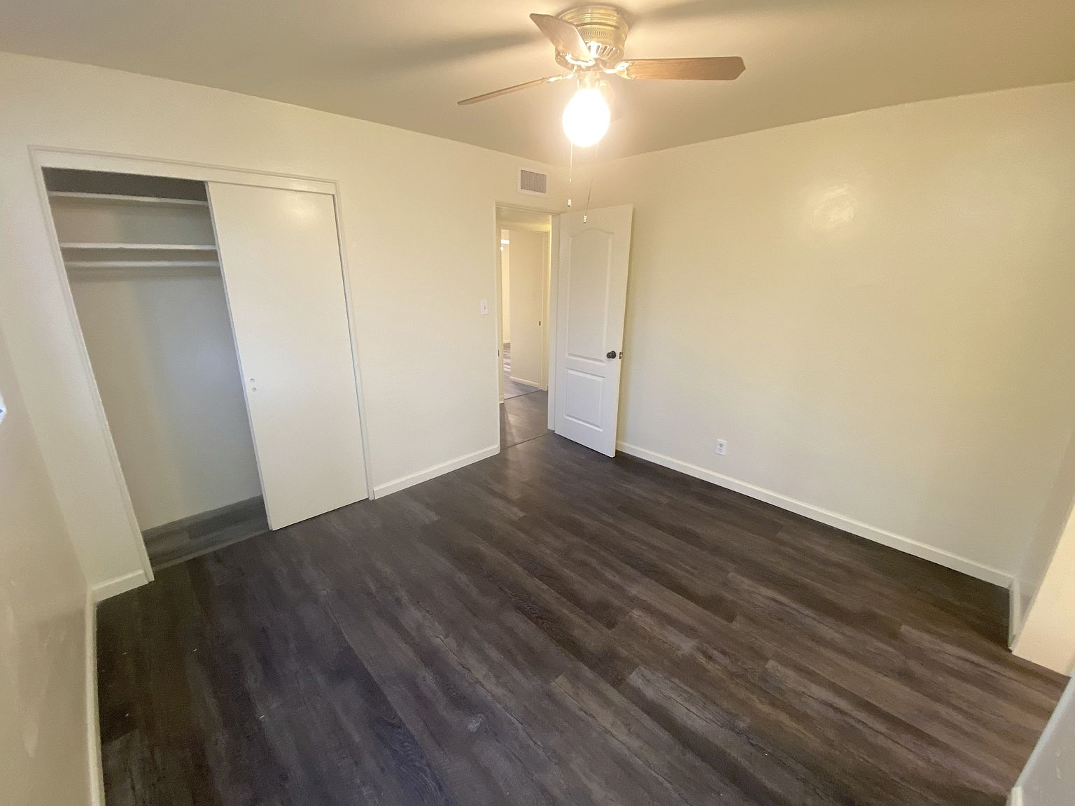 5609 E Pima St prior listing photo 13