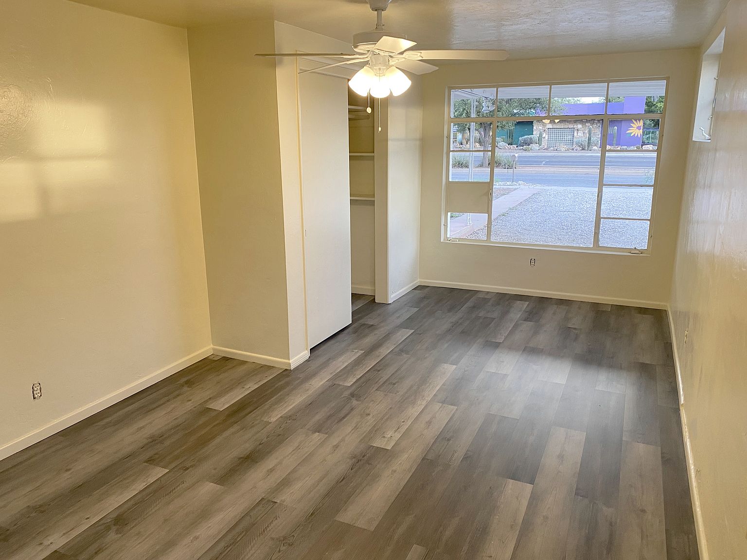 5609 E Pima St prior listing photo 18