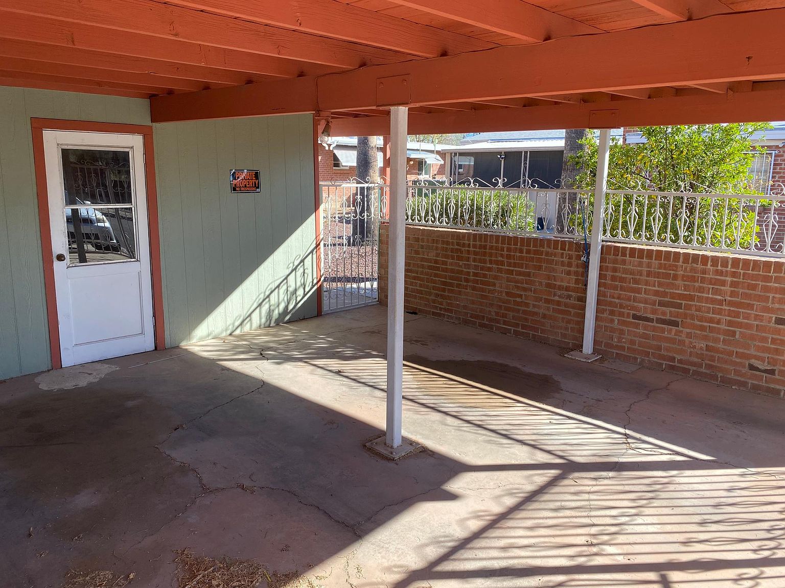 3601 E Seneca St prior listing photo 16